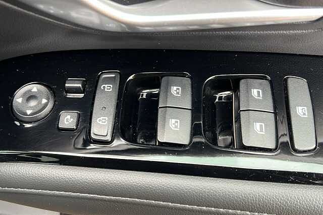 Hyundai Tucson 1.6 TGDi Hybrid 230 SE Connect 5dr 2WD Auto